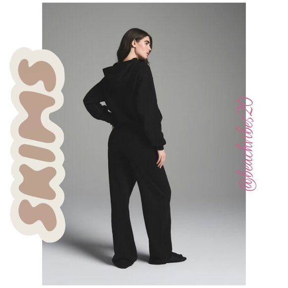 SKIMS Cotton Fleece Classic Hoodie Onyx Medium NWT - Picture 2 of 7